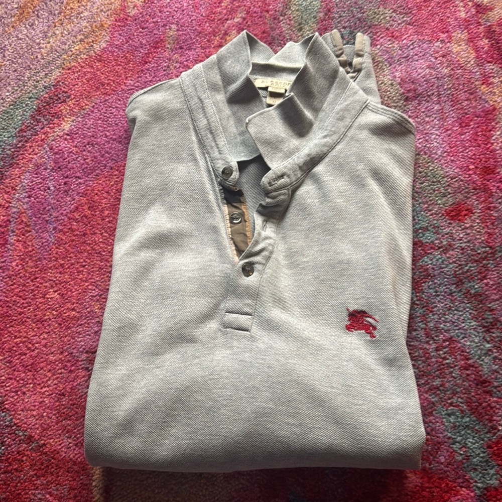 Men’s Burberry polo